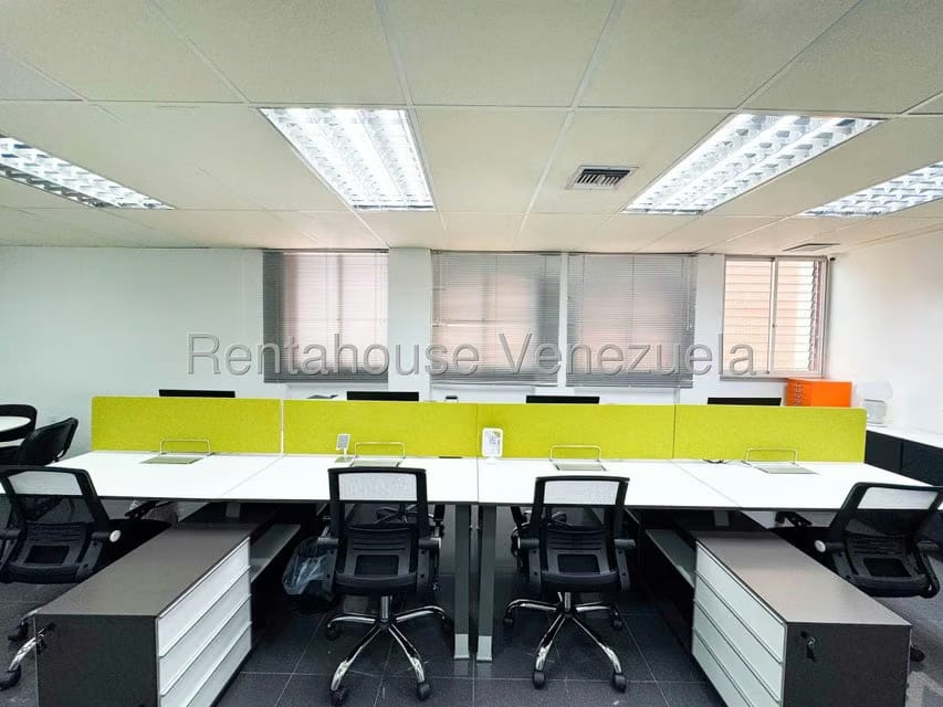 Comercial (Oficina) en Alquiler en El Rosal, Distrito Metropolitano - 16