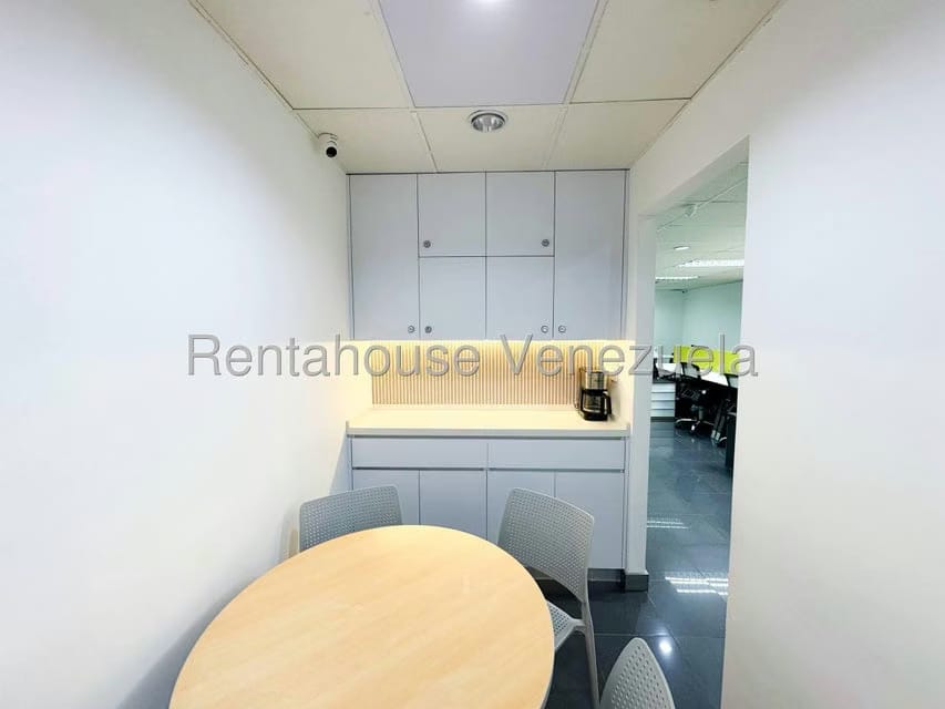 Comercial (Oficina) en Alquiler en El Rosal, Distrito Metropolitano - 22
