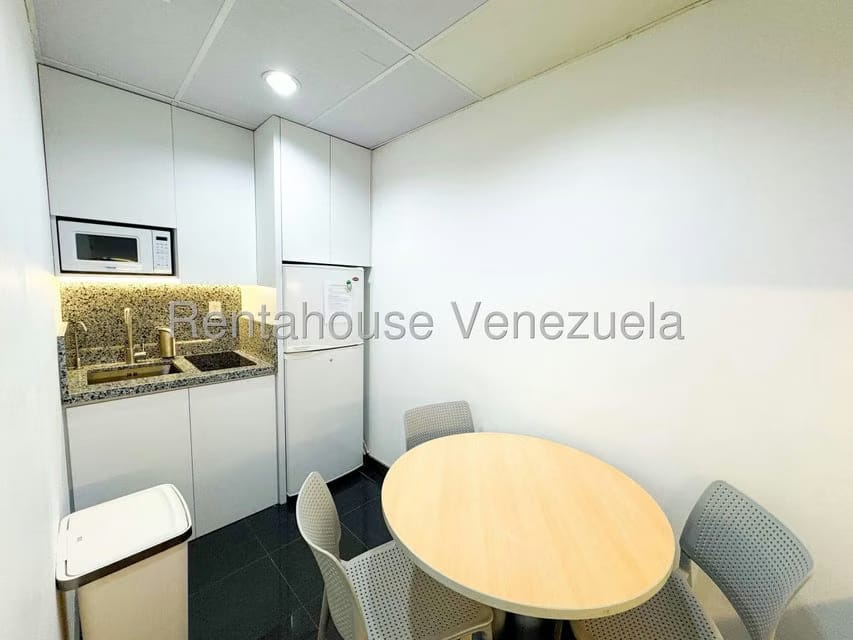 Comercial (Oficina) en Alquiler en El Rosal, Distrito Metropolitano - 23