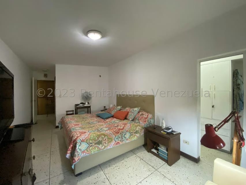 Casa (Duplex) en Venta en Chuao, Distrito Metropolitano - 27