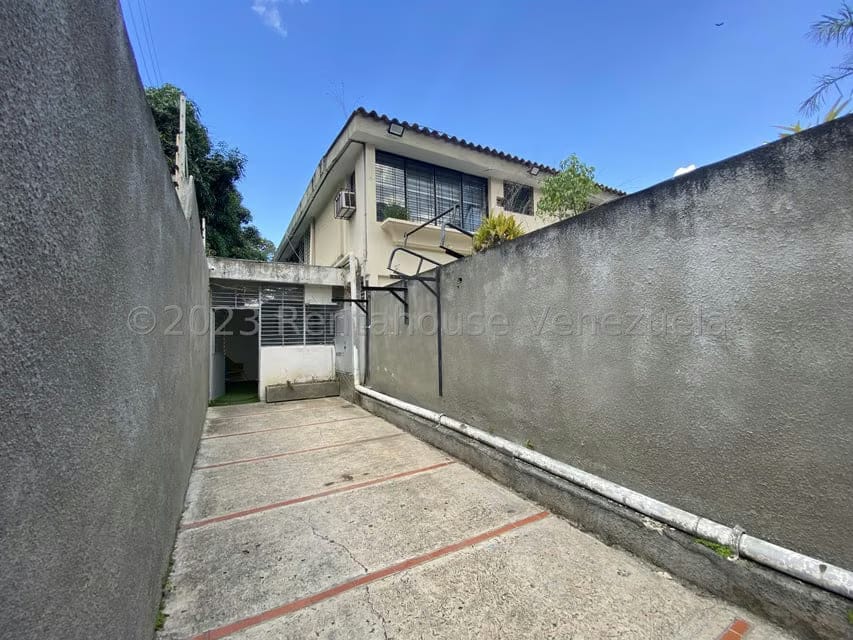 Casa (Duplex) en Venta en Chuao, Distrito Metropolitano - 38