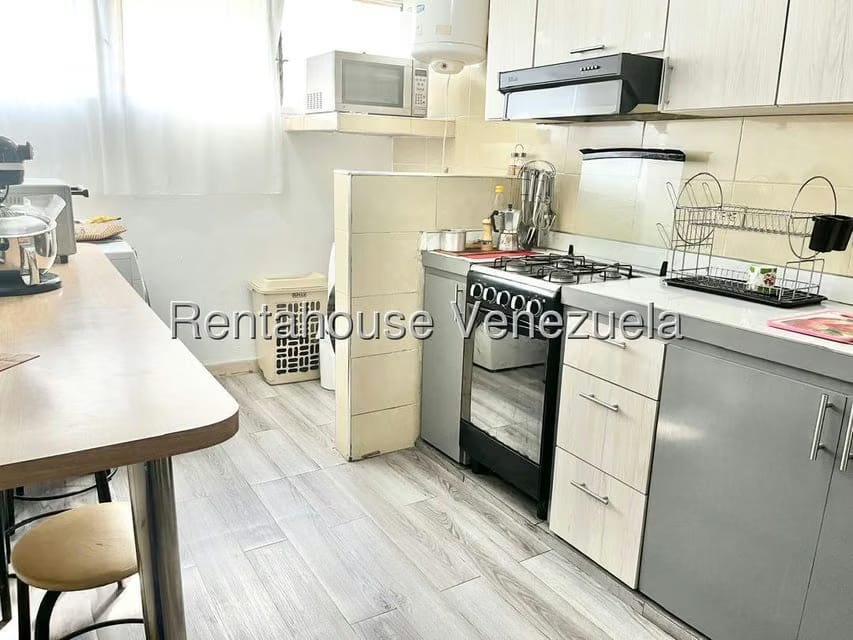 Apartamento (1 Nivel) en Alquiler en Valle Abajo, Distrito Metropolitano - 13