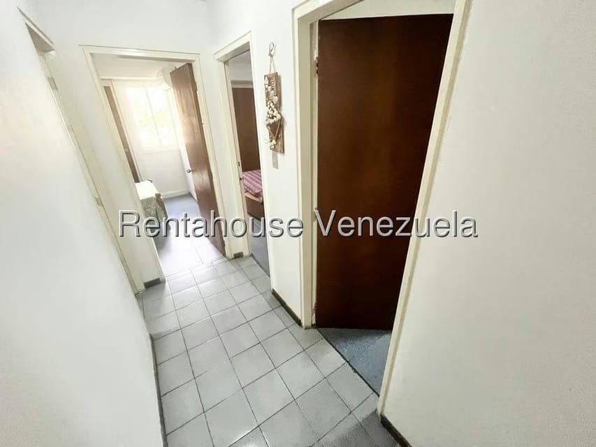 Apartamento (1 Nivel) en Alquiler en Valle Abajo, Distrito Metropolitano - 17