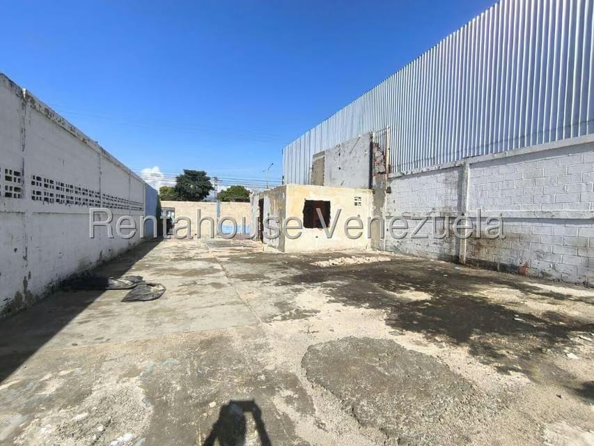 Terreno (Comercial) en Alquiler en La Isabelica, Carabobo - 2
