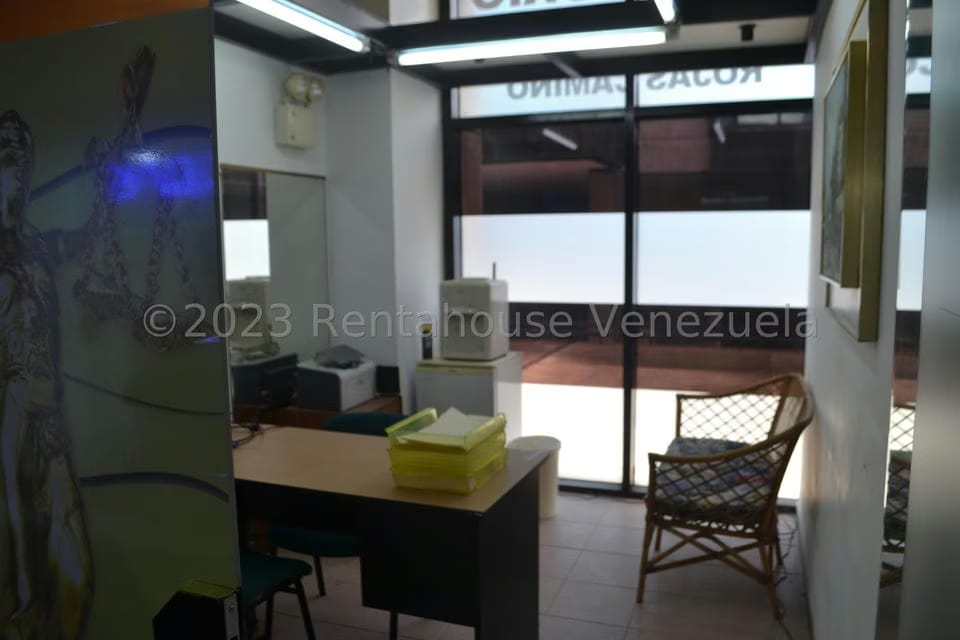 Comercial (Local Comercial) en Alquiler en Chacaito, Distrito Metropolitano - 2