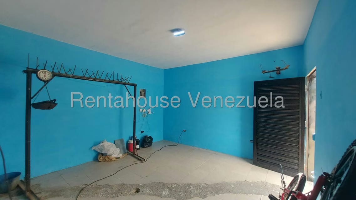 Comercial (Local Comercial) en Venta en Avenida 32, Zulia - 11