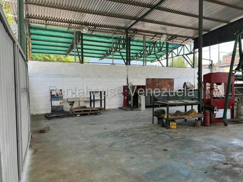 Comercial (Galpon - Deposito) en Alquiler en Guatire, Miranda - 12
