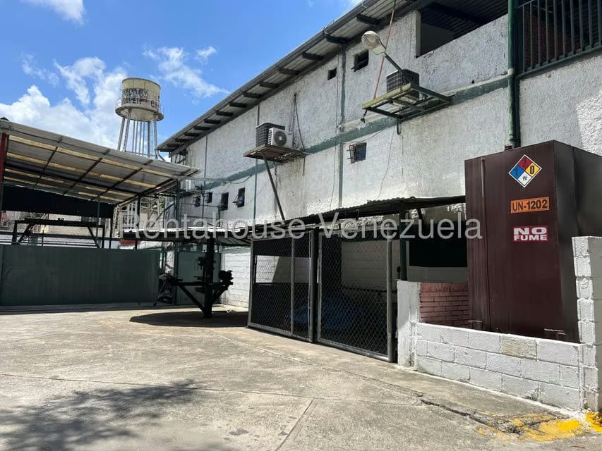 Comercial (Galpon - Deposito) en Alquiler en Guatire, Miranda - 13