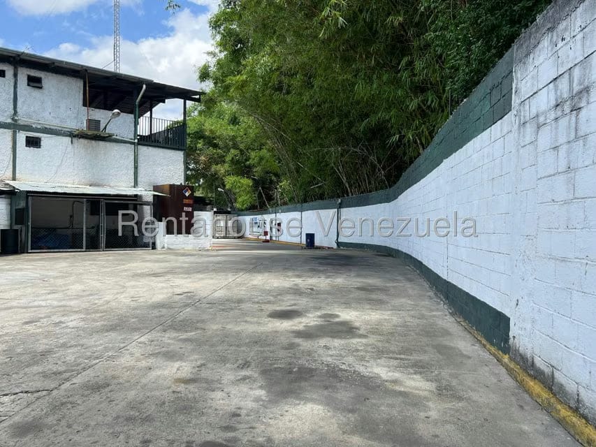 Comercial (Galpon - Deposito) en Alquiler en Guatire, Miranda - 4