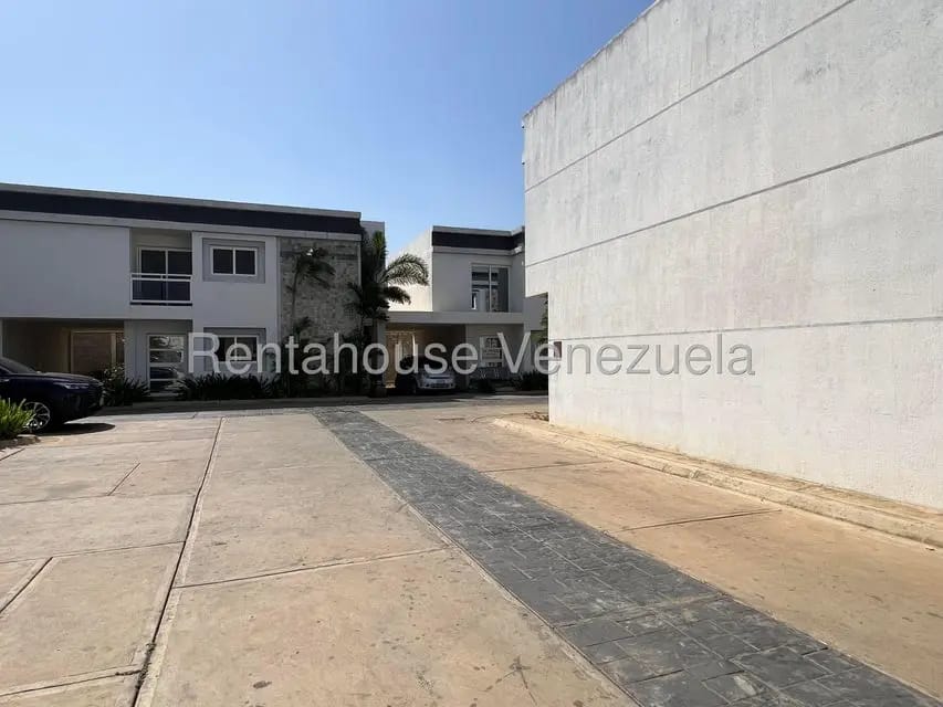 Casa (Multipes Niveles) en Venta en Sector La Floresta, Falcon - 21