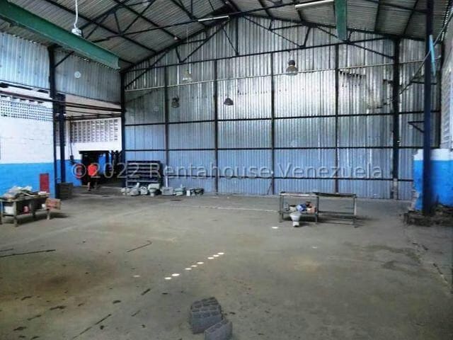 Comercial (Galpon - Deposito) en Alquiler en Guarenas, Miranda - 21