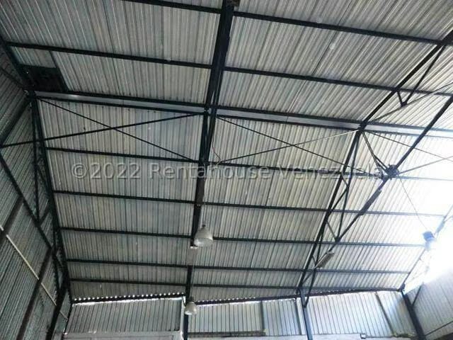 Comercial (Galpon - Deposito) en Alquiler en Guarenas, Miranda - 4
