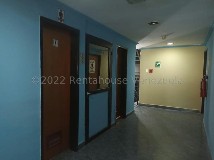 Comercial (Edificio) en Venta en Avenida Constitucion, Aragua - 25