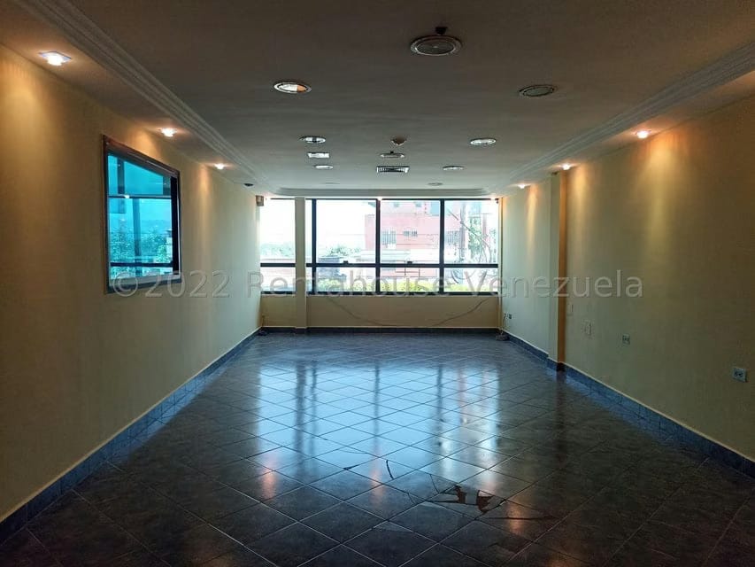 Comercial (Edificio) en Venta en Avenida Constitucion, Aragua - 30