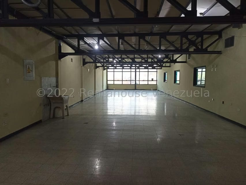Comercial (Edificio) en Venta en Avenida Constitucion, Aragua - 32