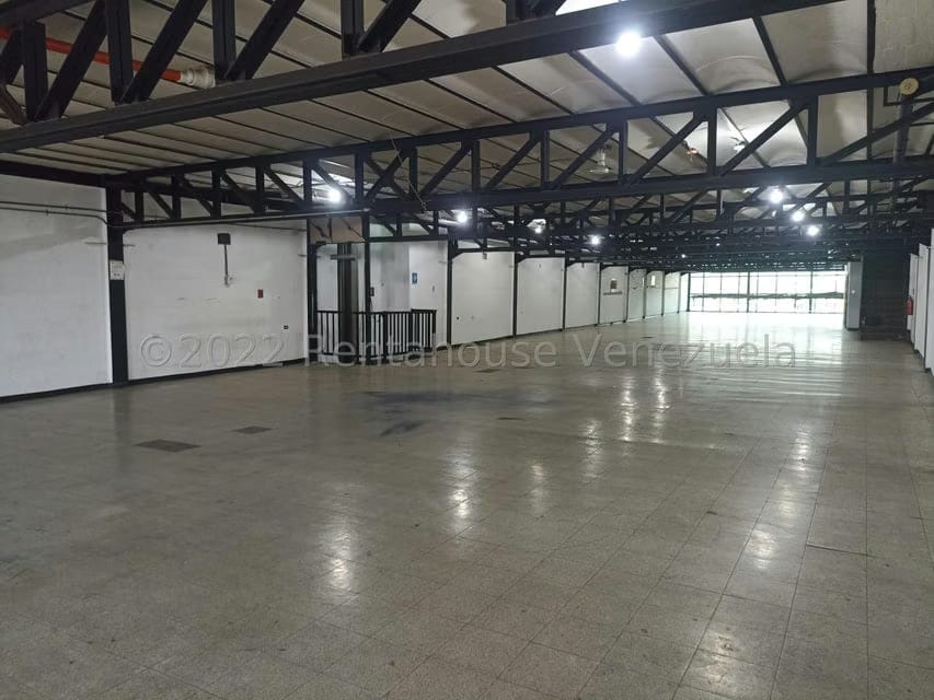 Comercial (Edificio) en Venta en Avenida Constitucion, Aragua - 39