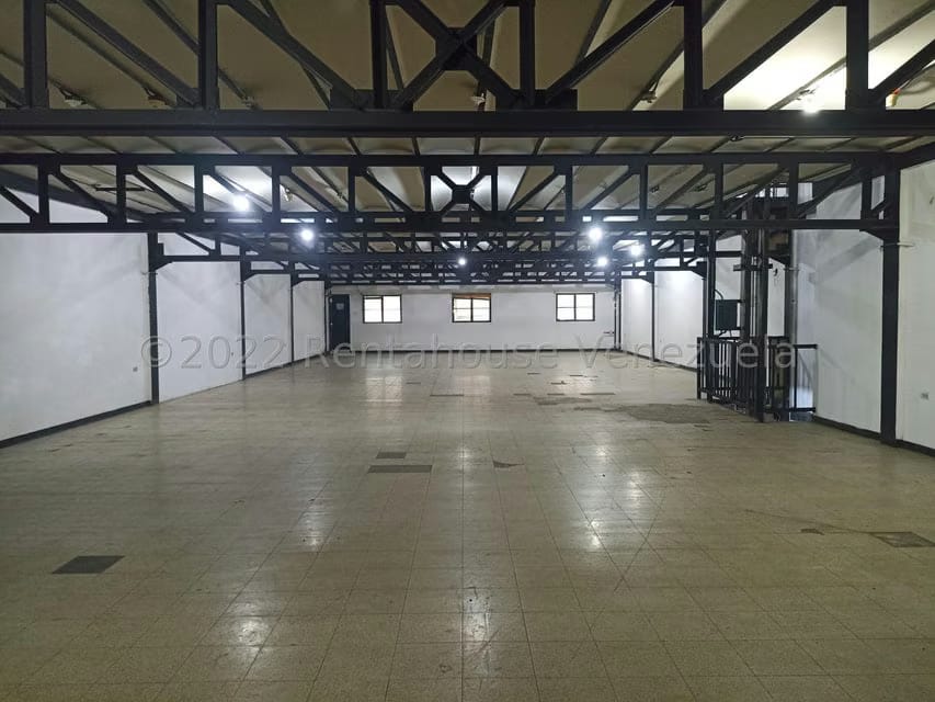 Comercial (Edificio) en Venta en Avenida Constitucion, Aragua - 41