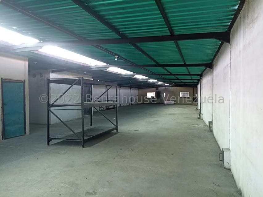 Comercial (Edificio) en Venta en Avenida Constitucion, Aragua - 47