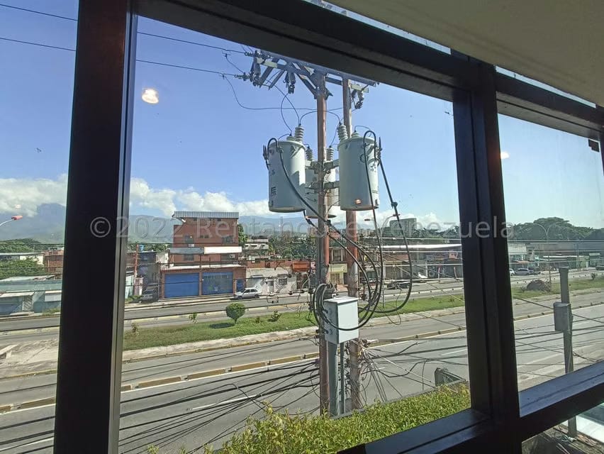 Comercial (Edificio) en Venta en Avenida Constitucion, Aragua - 48
