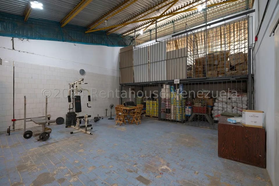 Negocios y Empresas (Mayorista y Distribucion) en Venta en Mampote, Miranda - 13