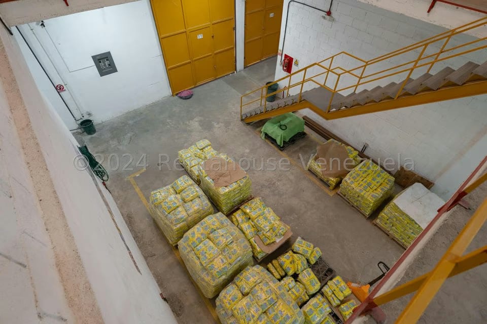 Negocios y Empresas (Mayorista y Distribucion) en Venta en Mampote, Miranda - 16
