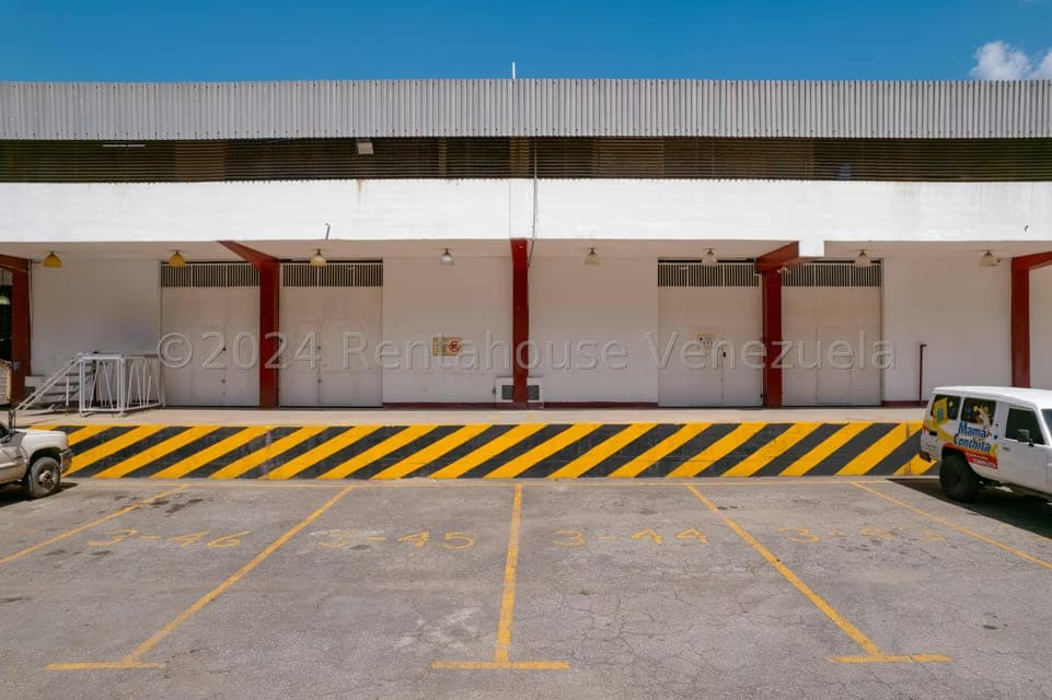 Negocios y Empresas (Mayorista y Distribucion) en Venta en Mampote, Miranda - 3