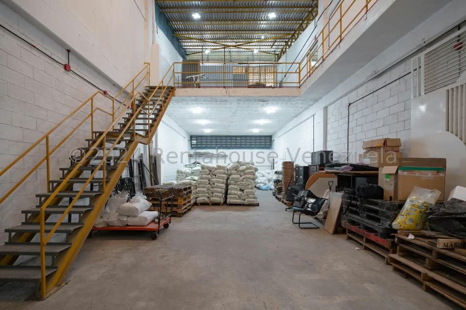 Negocios y Empresas (Mayorista y Distribucion) en Venta en Mampote, Miranda - 37
