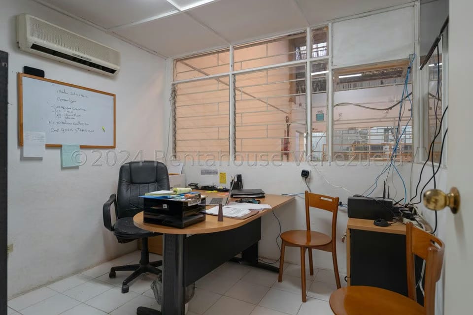 Negocios y Empresas (Mayorista y Distribucion) en Venta en Mampote, Miranda - 39