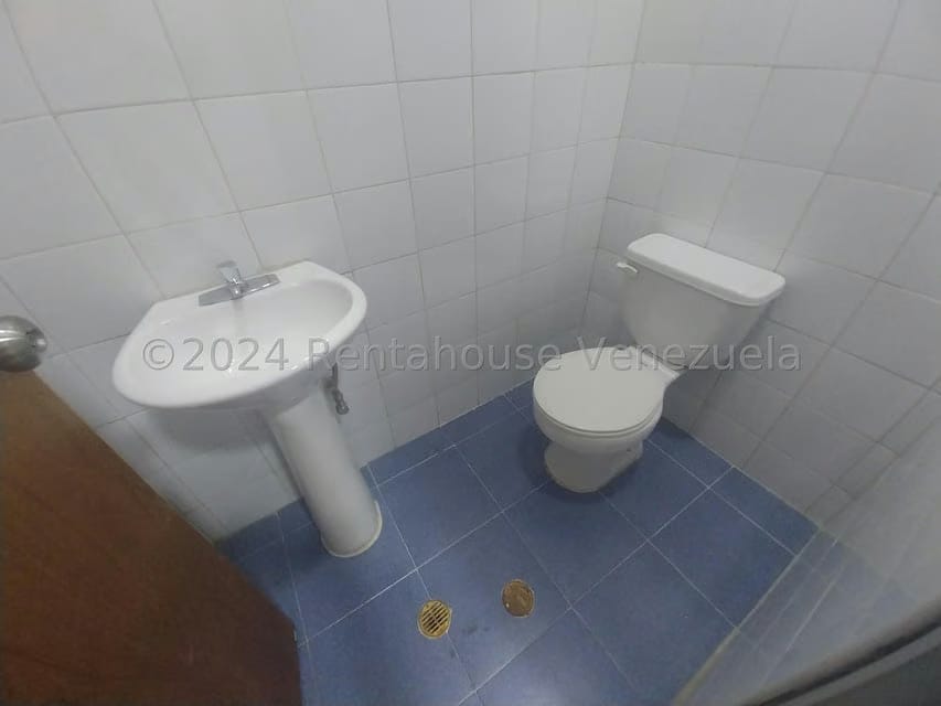Comercial (Oficina) en Alquiler en Zona Industrial, Carabobo - 11