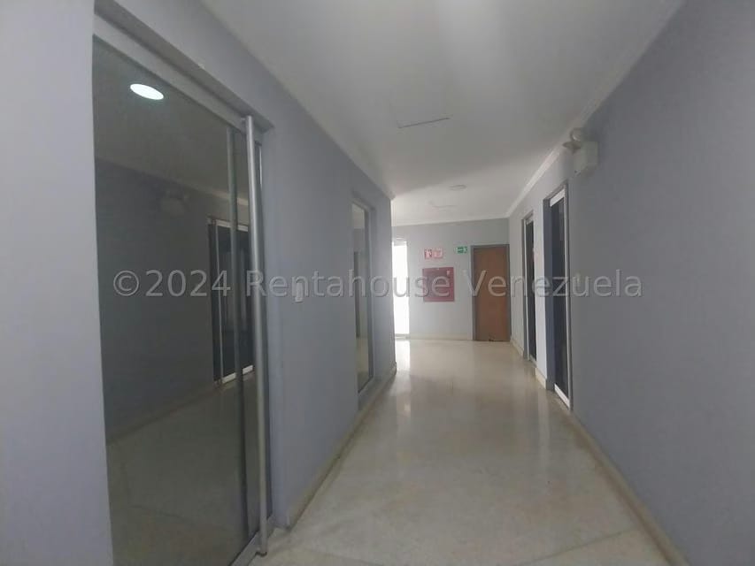Comercial (Oficina) en Alquiler en Zona Industrial, Carabobo - 5