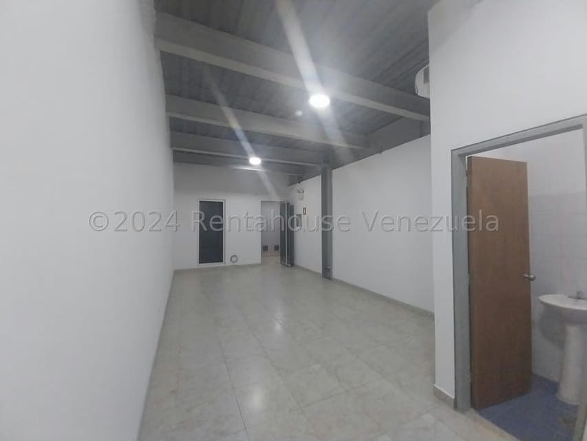 Comercial (Oficina) en Alquiler en Zona Industrial, Carabobo - 9