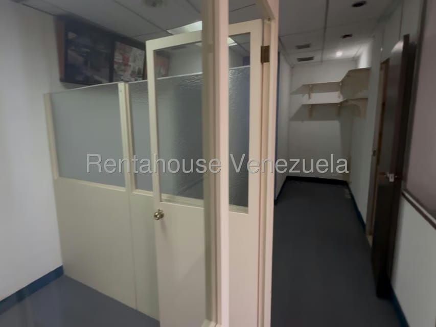 Comercial (Oficina) en Alquiler en Los Caobos, Distrito Metropolitano - 15