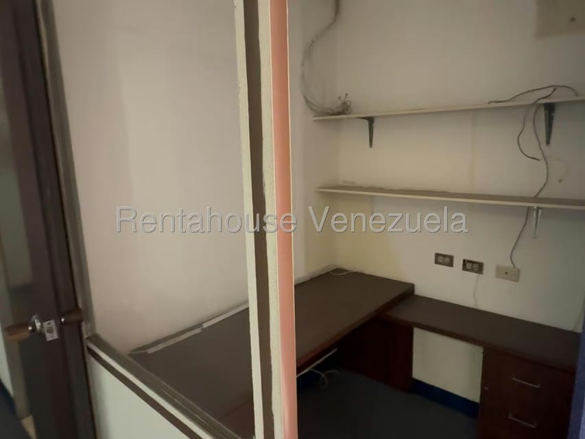 Comercial (Oficina) en Alquiler en Los Caobos, Distrito Metropolitano - 16