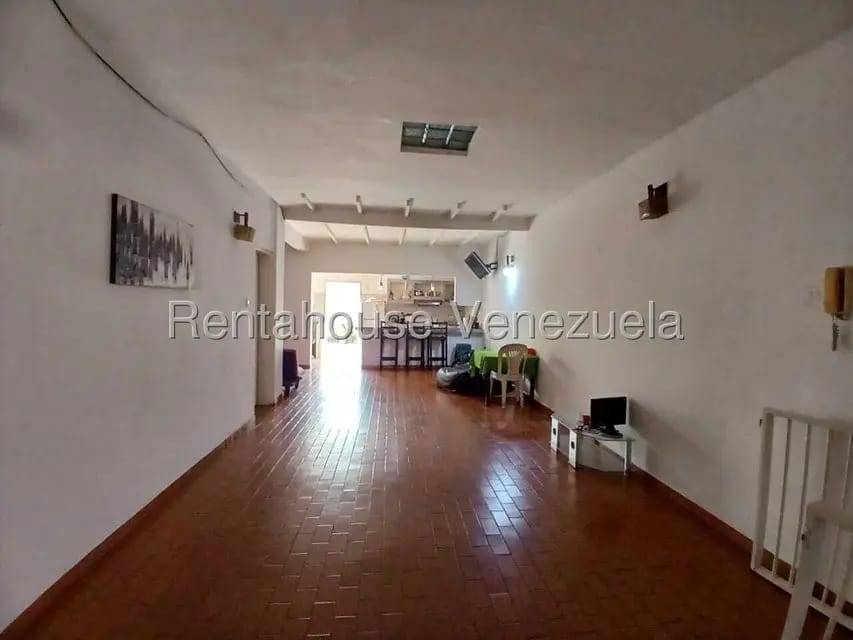 Comercial (Local Comercial) en Venta en Bolivar, Aragua - 2