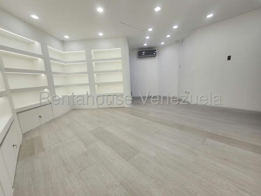 Comercial (Oficina) en Alquiler en La Trinidad, Distrito Metropolitano - 4