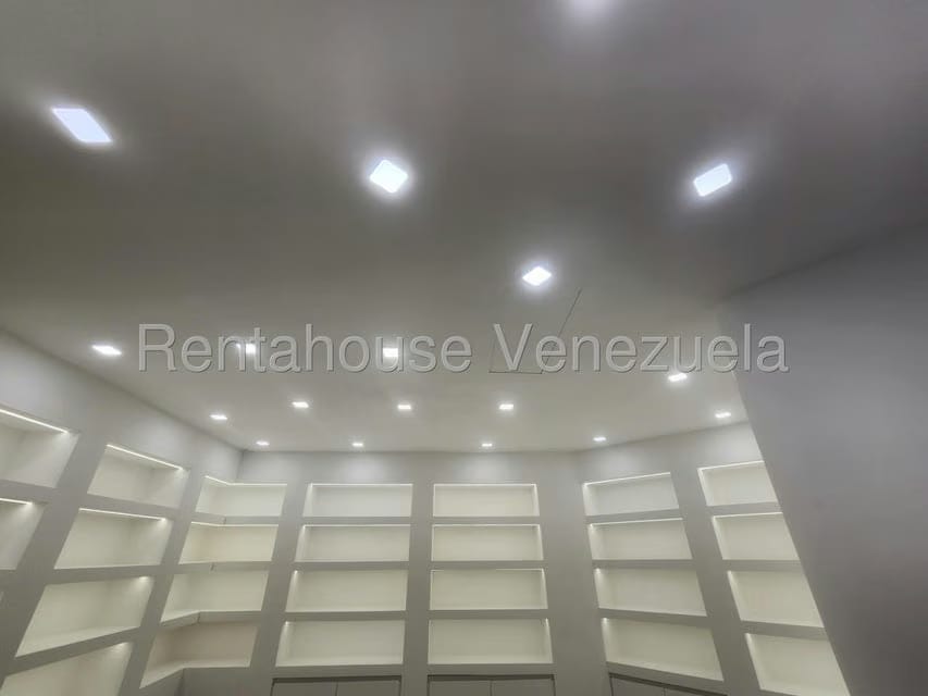 Comercial (Oficina) en Alquiler en La Trinidad, Distrito Metropolitano - 10