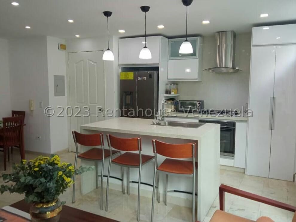 APARTAMENTO EN VENTA SELENE MARIN MLS#23-31333 - 2