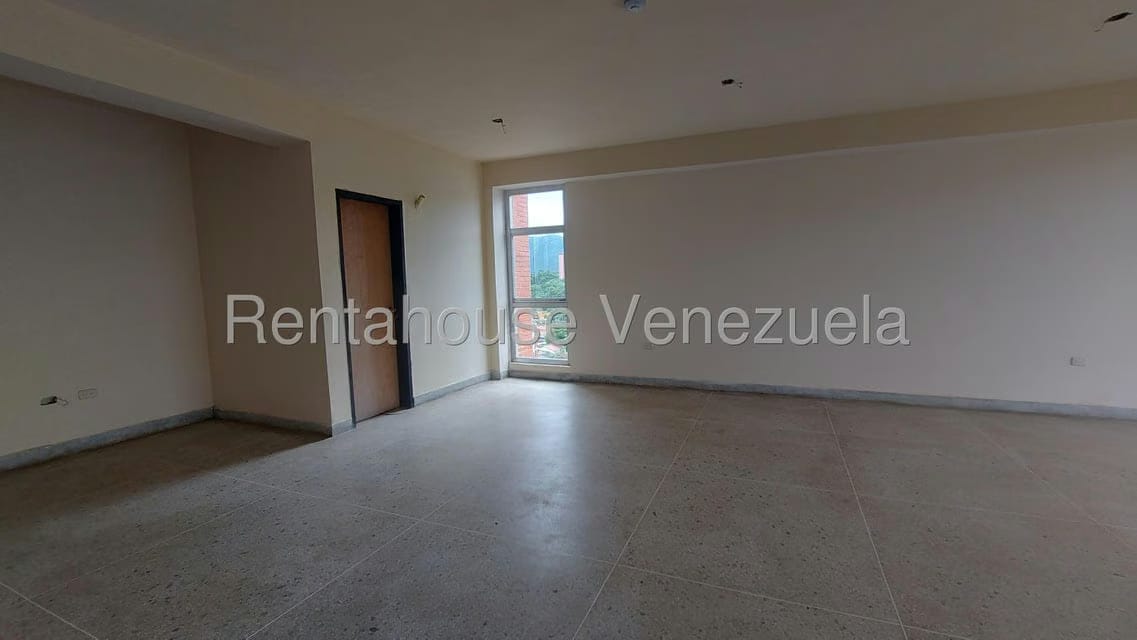 Comercial (Oficina) en Alquiler en Las Acacias, Carabobo - 11
