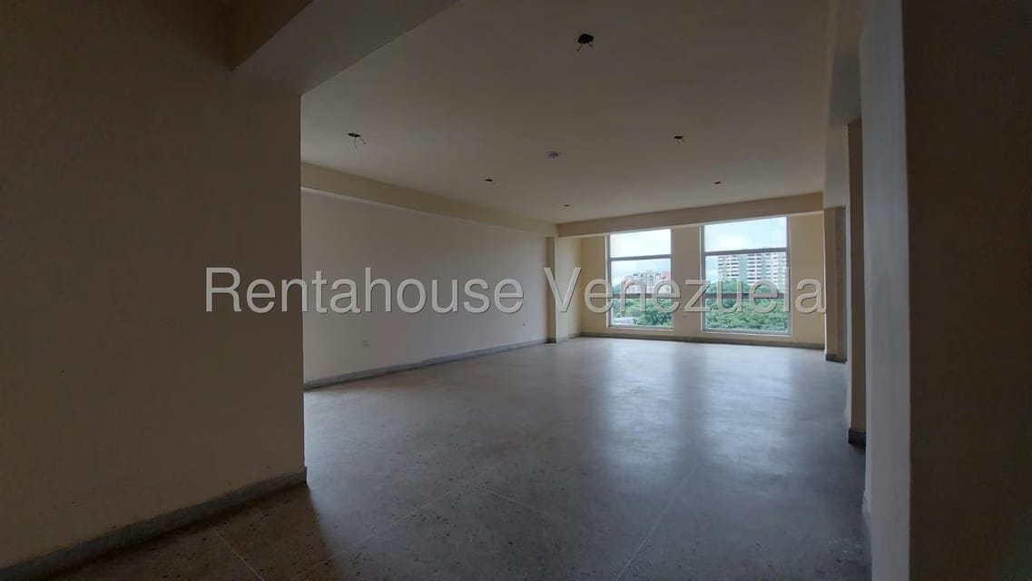 Comercial (Oficina) en Alquiler en Las Acacias, Carabobo - 4