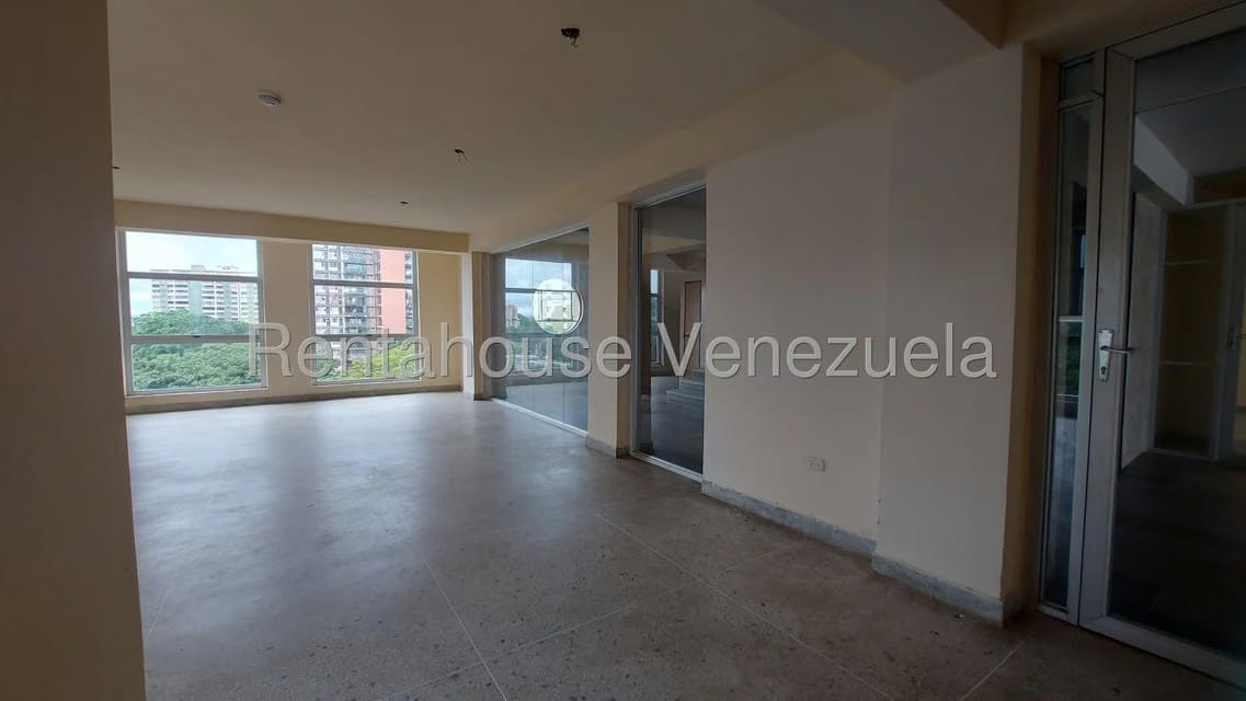 Comercial (Oficina) en Alquiler en Las Acacias, Carabobo - 6