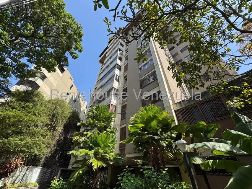 Apartamento (Penthouse) en Alquiler en San Bernardino, Distrito Metropolitano - 2