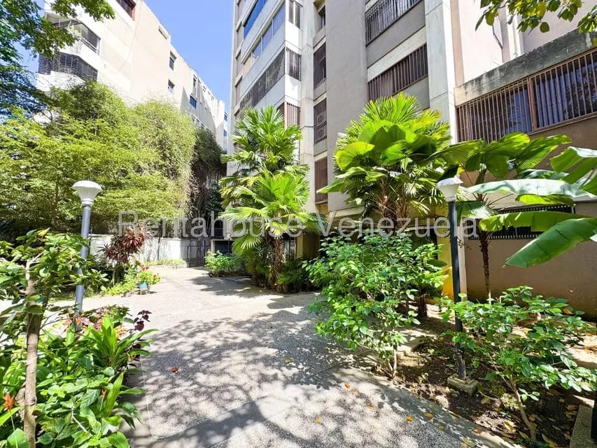 Apartamento (Penthouse) en Alquiler en San Bernardino, Distrito Metropolitano - 3