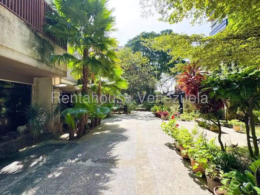 Apartamento (Penthouse) en Alquiler en San Bernardino, Distrito Metropolitano - 4