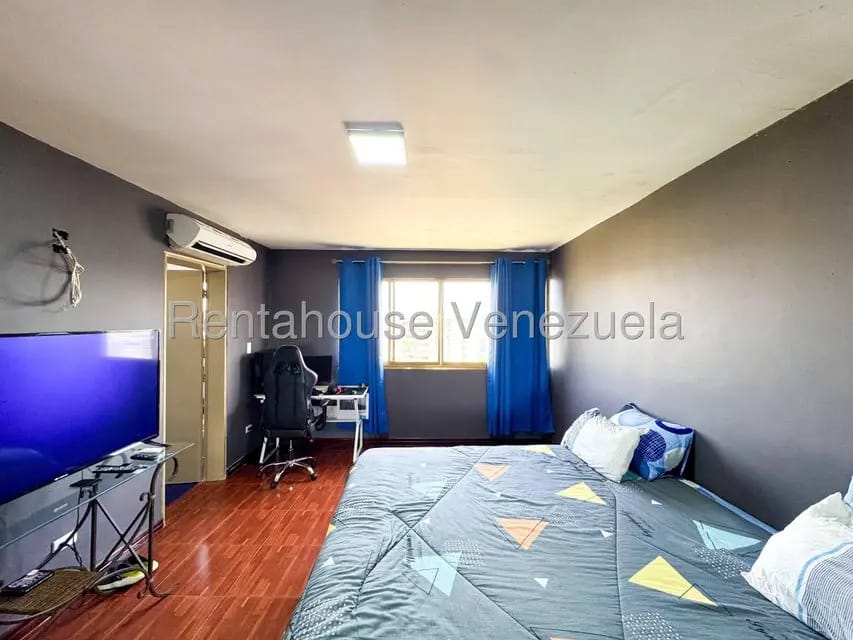 Apartamento (Penthouse) en Alquiler en San Bernardino, Distrito Metropolitano - 33