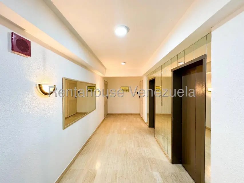 Apartamento (Penthouse) en Alquiler en San Bernardino, Distrito Metropolitano - 6