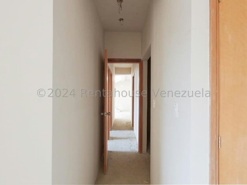 Apartamento (Multiples Niveles) en Venta en Triangulo del Este, Lara - 11