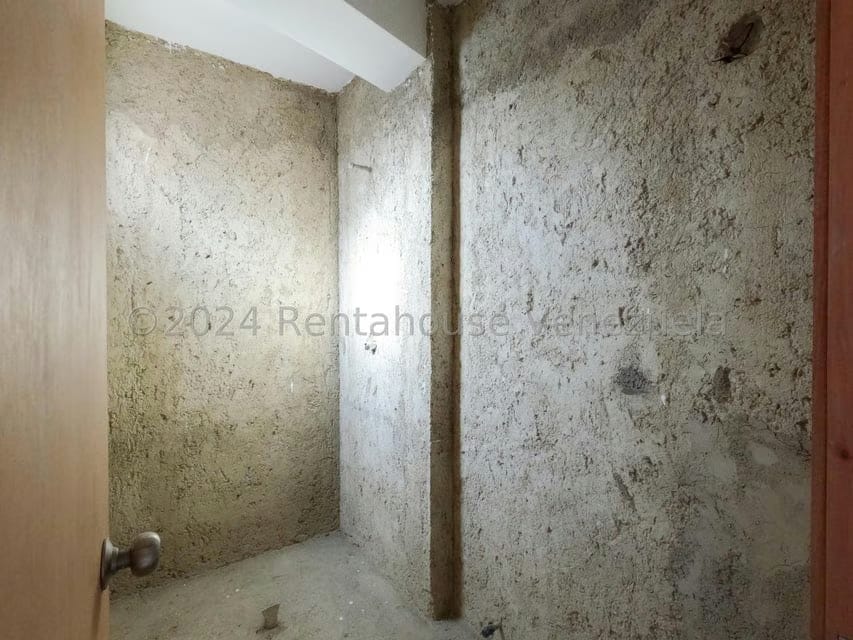 Apartamento (Multiples Niveles) en Venta en Triangulo del Este, Lara - 12