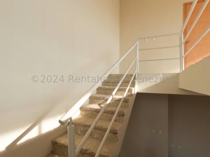 Apartamento (Multiples Niveles) en Venta en Triangulo del Este, Lara - 16