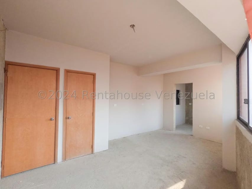 Apartamento (Multiples Niveles) en Venta en Triangulo del Este, Lara - 6