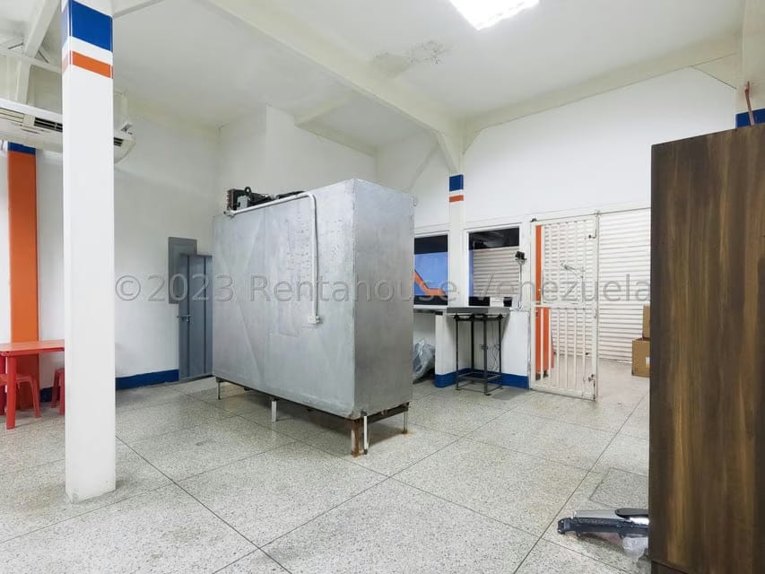 Comercial (Local Comercial) en Alquiler en Zona Este, Lara - 15
